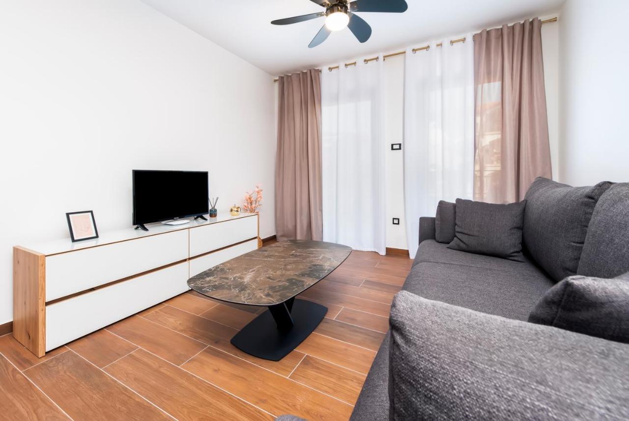 Apartments Sanja Rovinj Bagian luar foto
