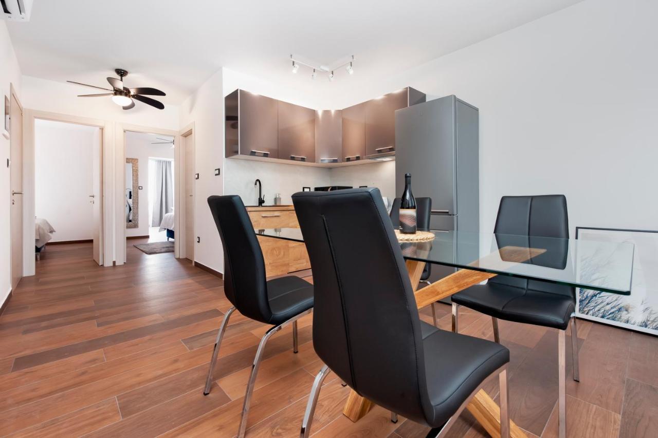 Apartments Sanja Rovinj Bagian luar foto
