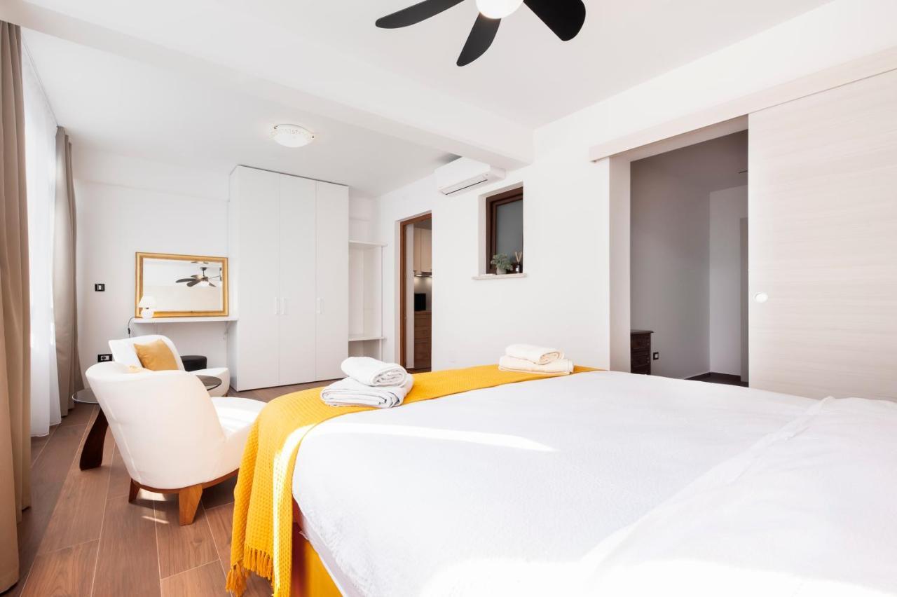 Apartments Sanja Rovinj Bagian luar foto