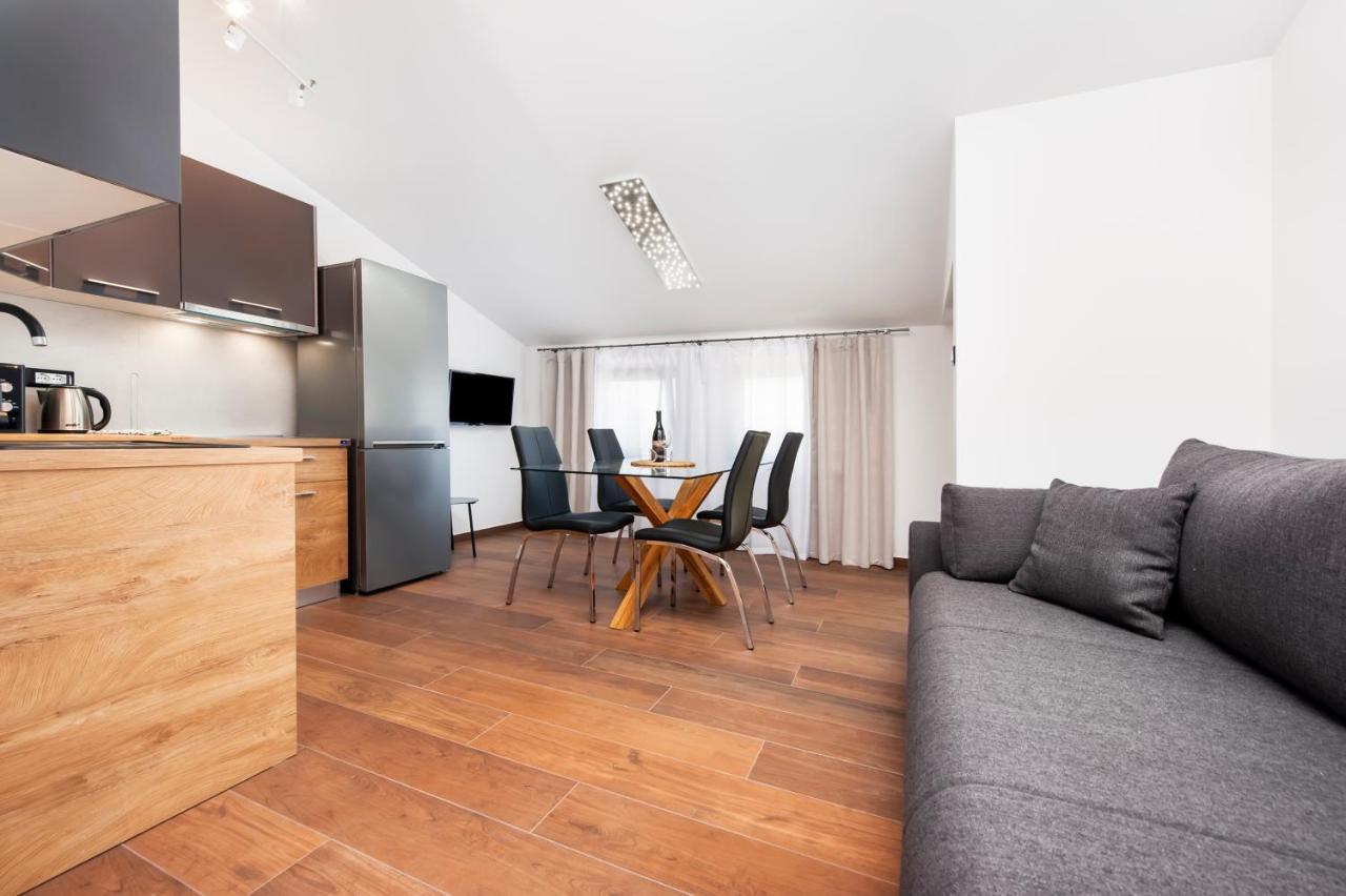 Apartments Sanja Rovinj Bagian luar foto