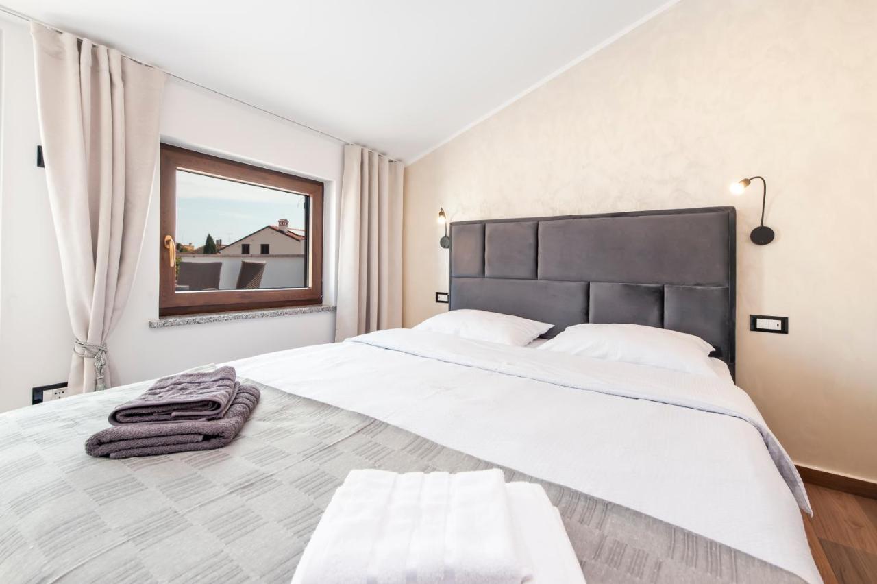 Apartments Sanja Rovinj Bagian luar foto
