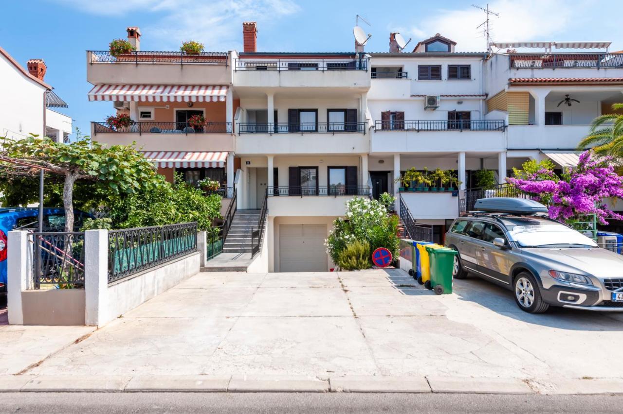 Apartments Sanja Rovinj Bagian luar foto