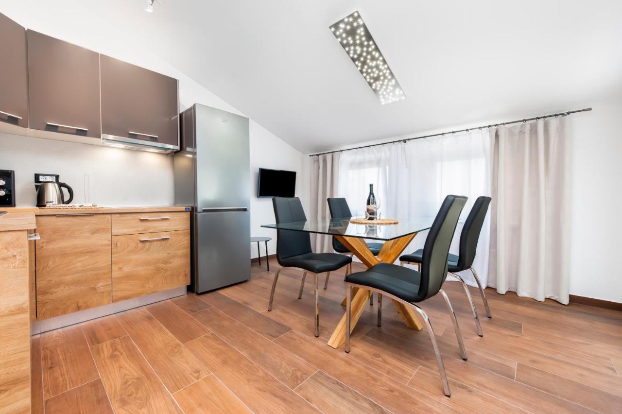 Apartments Sanja Rovinj Bagian luar foto