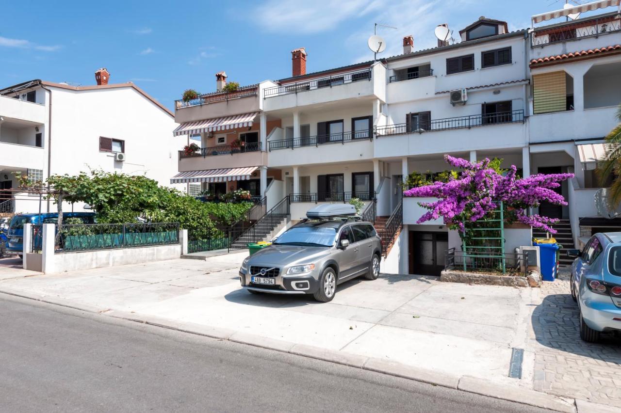 Apartments Sanja Rovinj Bagian luar foto